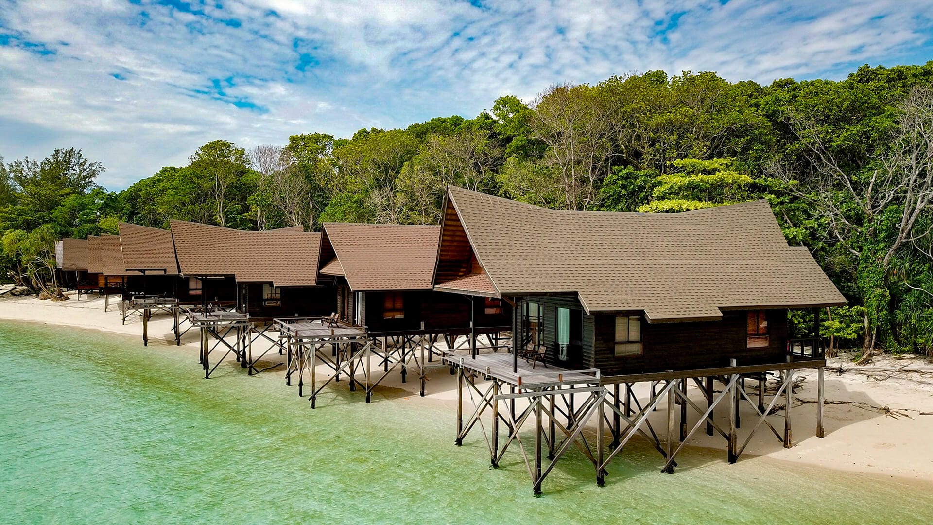 Beach Chalet, Lankayan Island Dive Resort