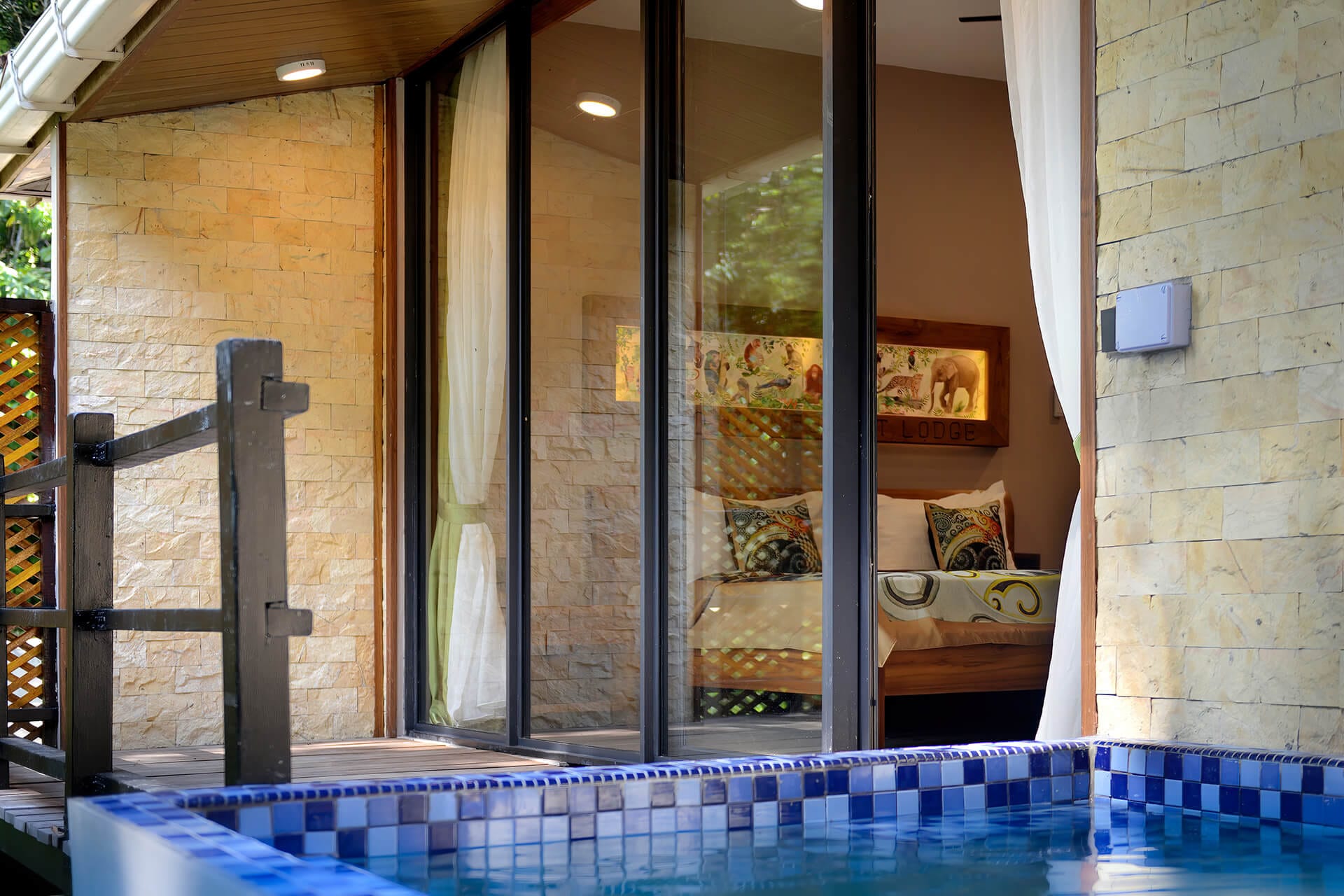 Private Villa in Utan Rainforest Lodge