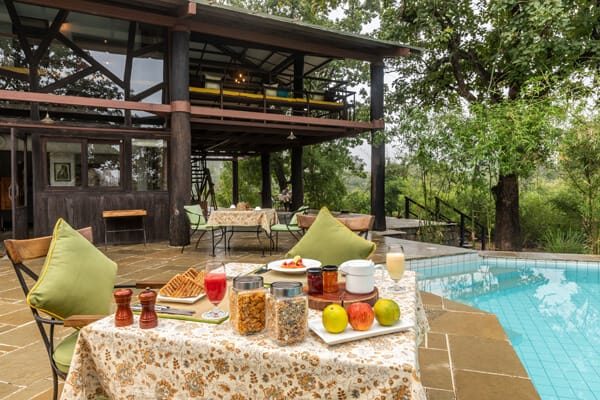 Pench_Poolside Breakfast_Gallery